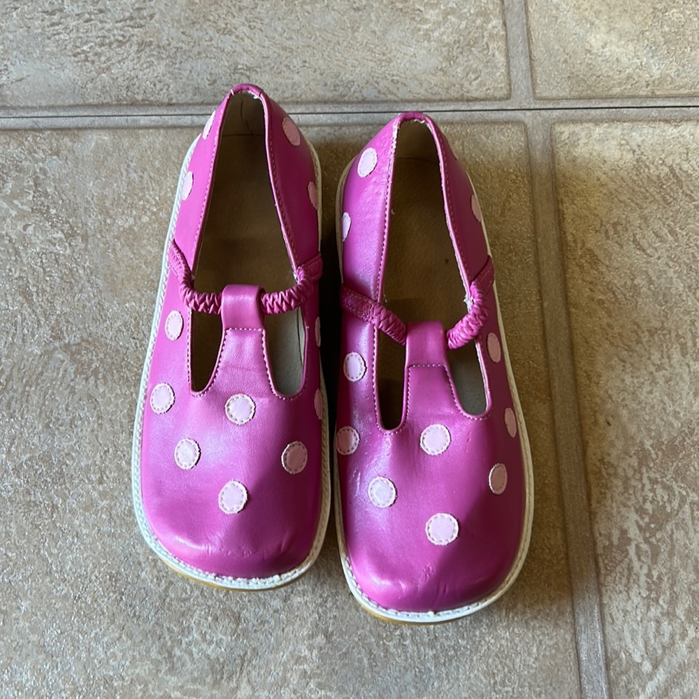 Puddle Jumper shoes, size 3, pink with light pink dots, new without tags